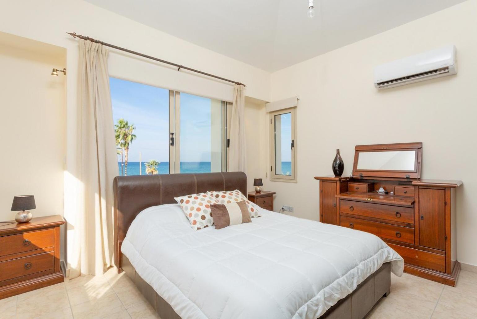 Villa Seashore One Paphos Esterno foto