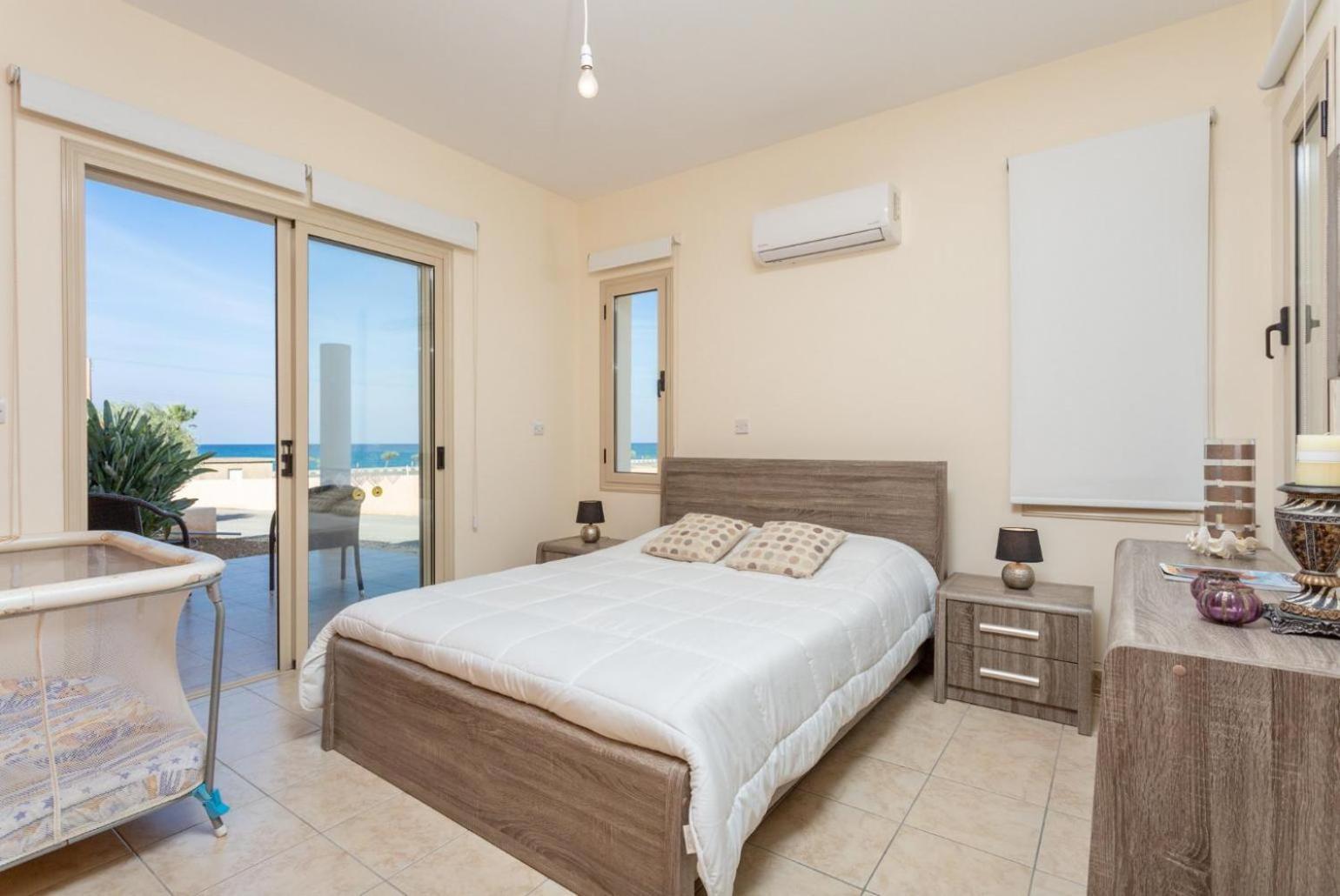 Villa Seashore One Paphos Esterno foto