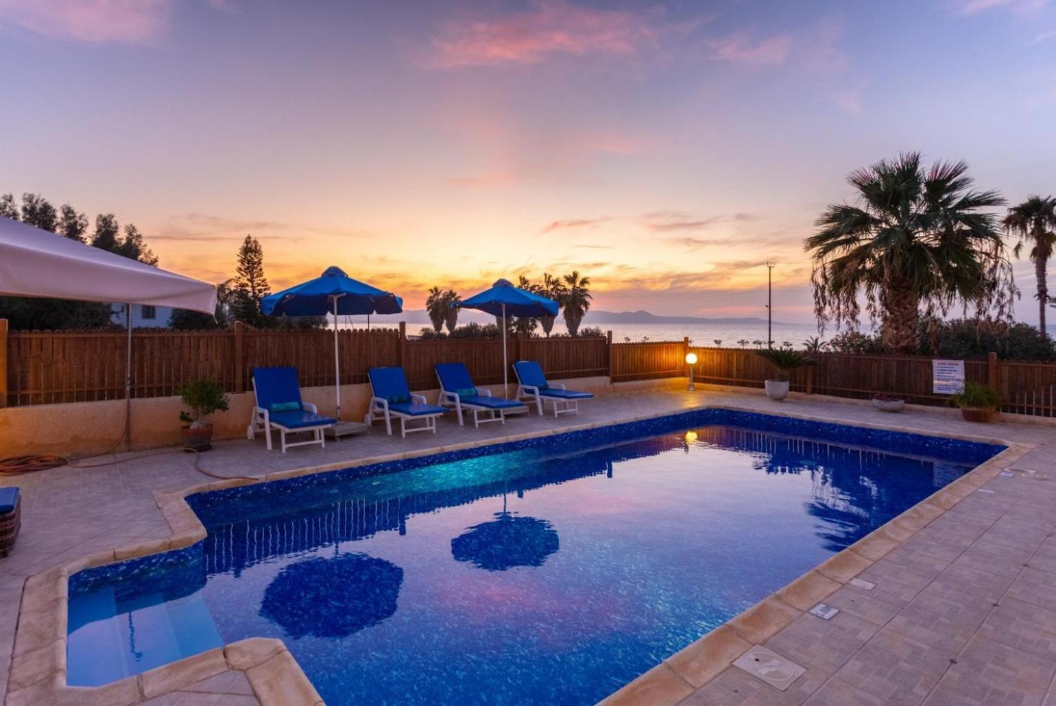 Villa Seashore One Paphos Esterno foto