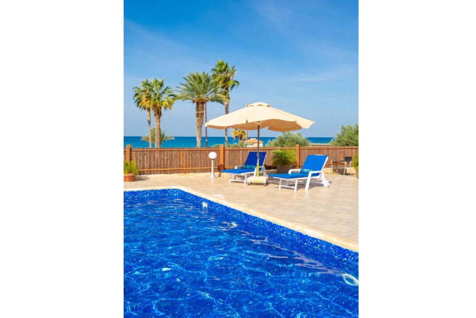 Villa Seashore One Paphos Esterno foto